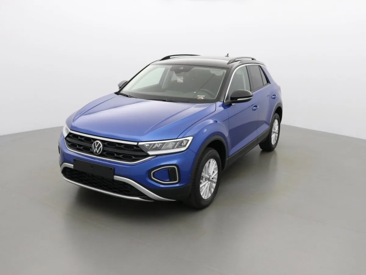 Volkswagen T-ROC TSI 150 LIFE Image 1