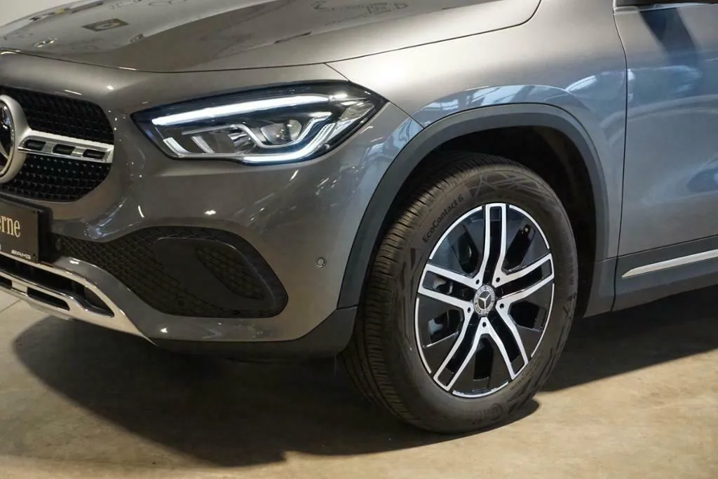 MERCEDES BENZ Classe GLA GLA 220 d Automatic Sport Plus Image 2