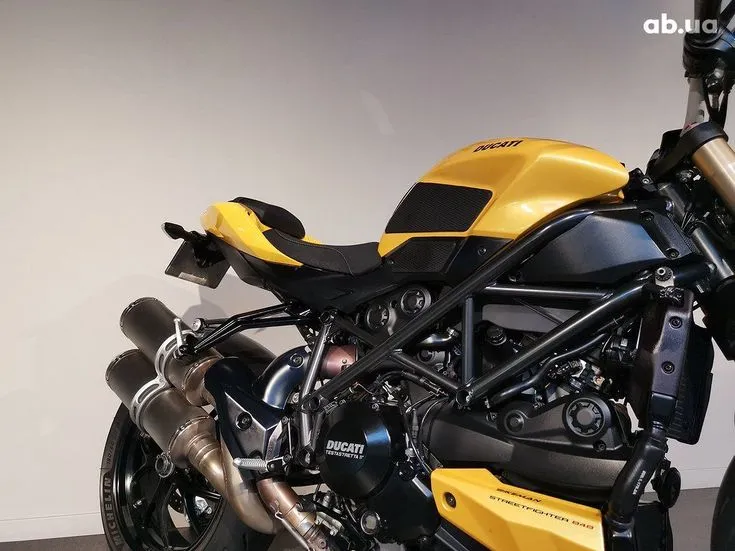 Ducati 848 Image 3